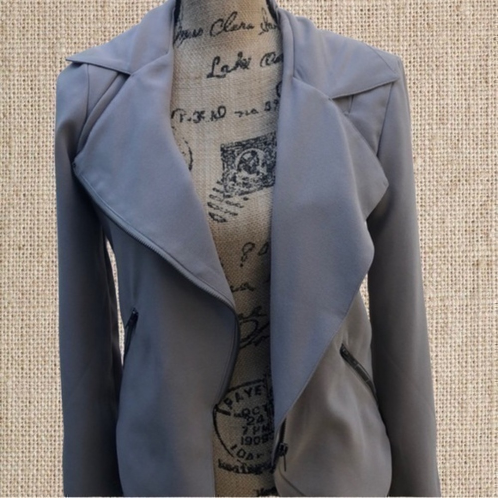 Gray blazers - Picture 1 of 6